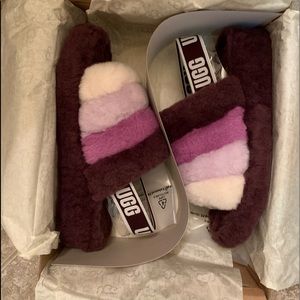 Size 9 women’s uggs slides